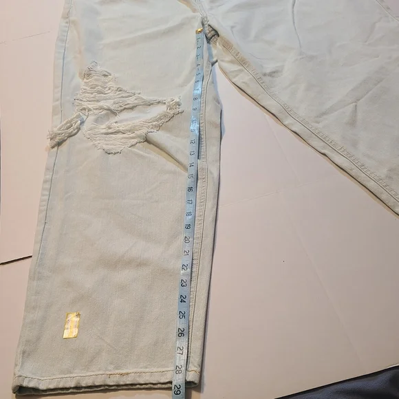 Wild Fable Womens Juniors Light Blue Distressed Jeans NWT Size 17/30 - Picture 7 of 9
